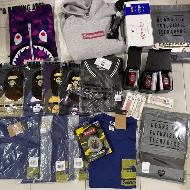 BAPE shark hoodie, Supreme box logo, G-Shock merah.